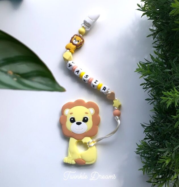 lion teether